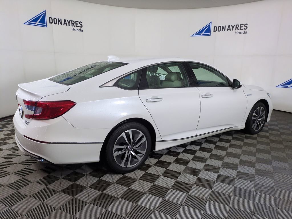 Used 2020 Honda Accord Touring image 5