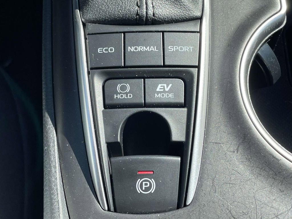 Used 2023 Toyota Camry LE FWD image 21