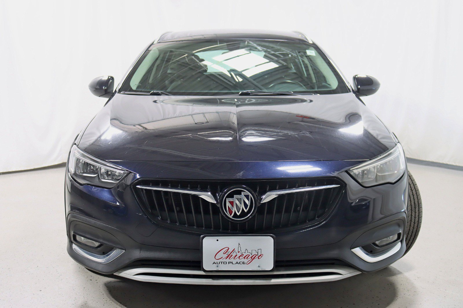 Used 2018 Buick Regal Preferred w/ Sights and Sounds Package AWD/4WD image 8