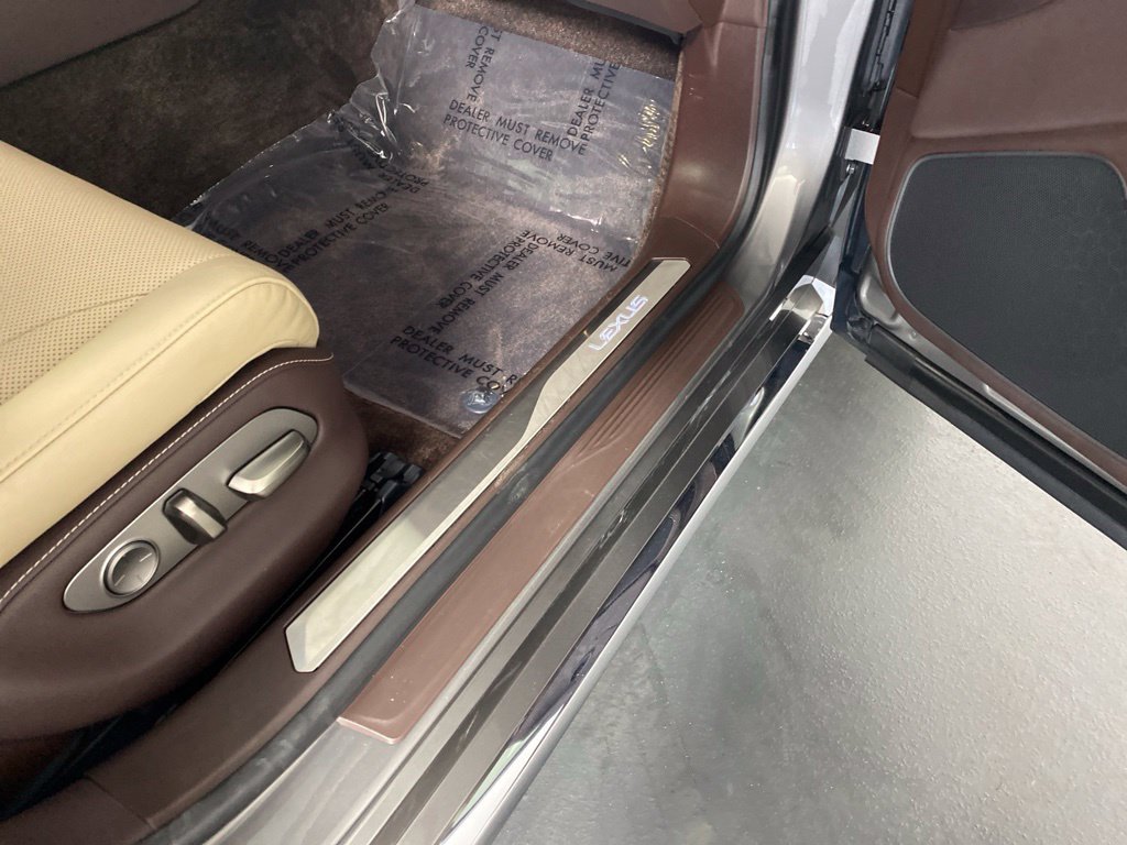 Certified 2020 Lexus LS 500 AWD image 33