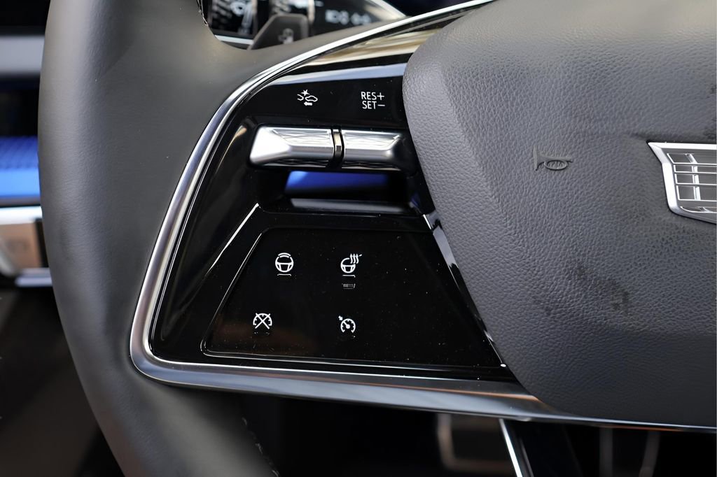 New 2026 Cadillac Optiq Sport 2 image 21