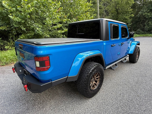 Used 2024 Jeep Gladiator Sport AWD/4WD image 6
