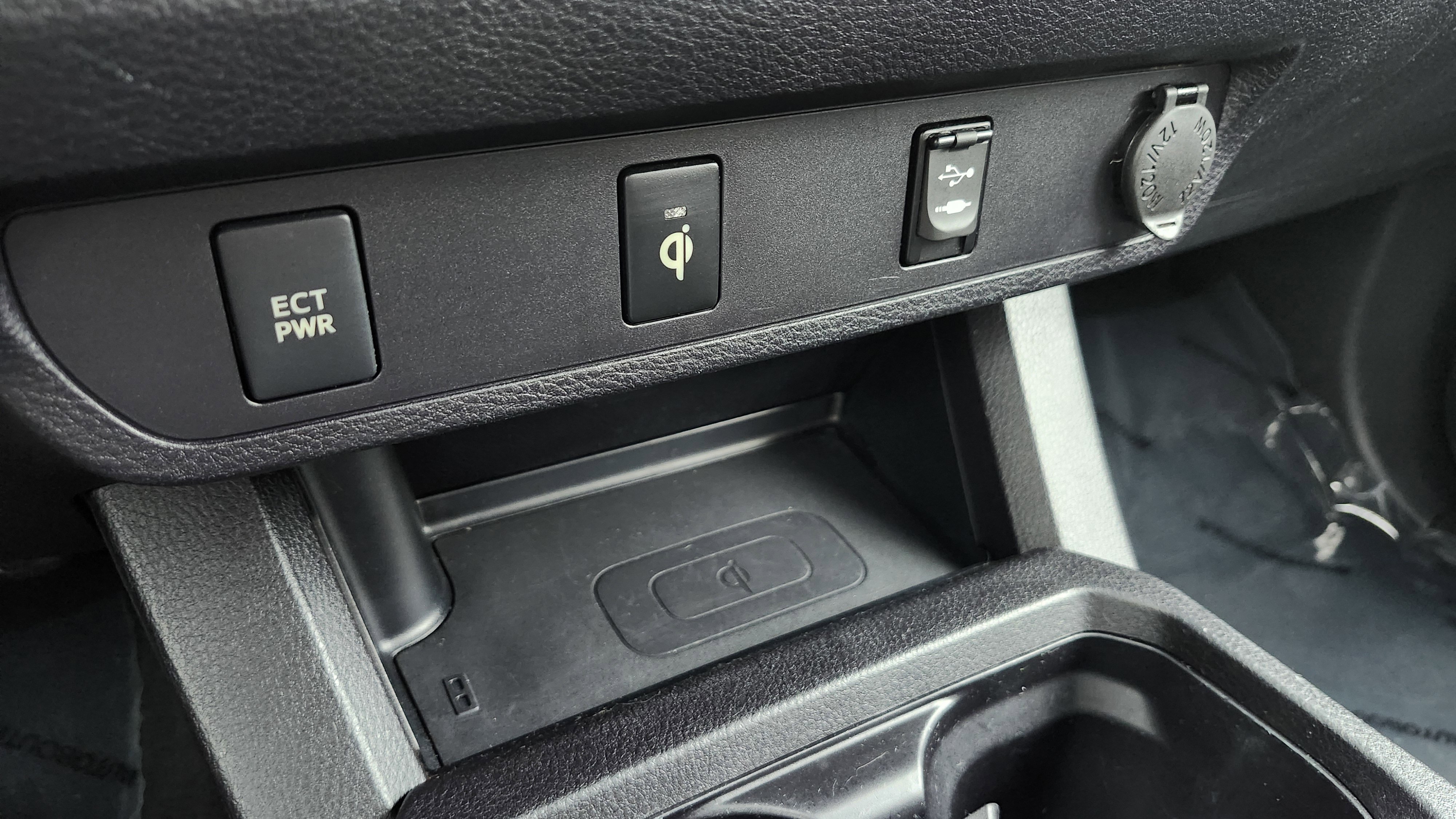 Used 2016 Toyota Tacoma TRD Sport image 6