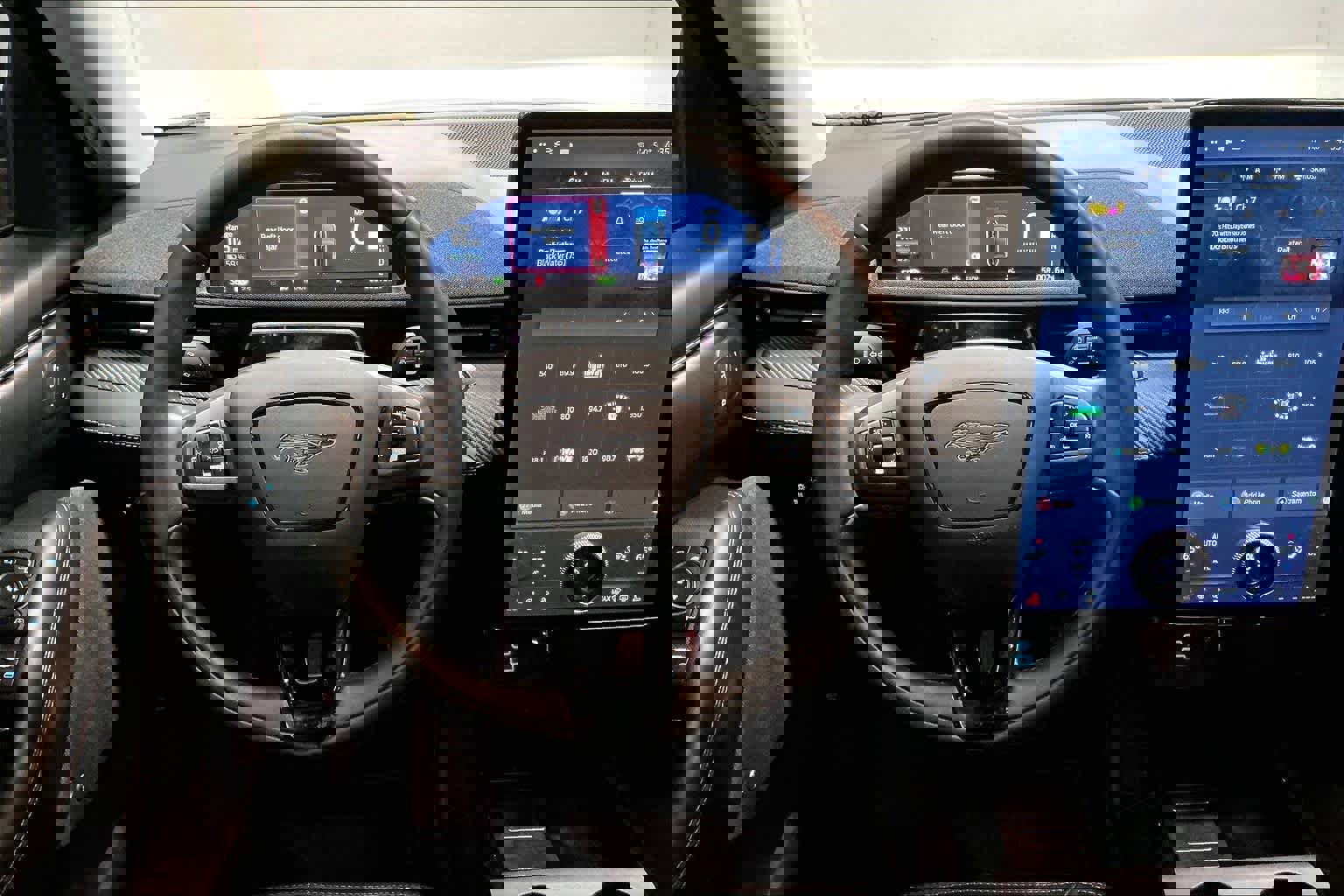 Used 2021 Ford Mustang Mach-E Premium image 8