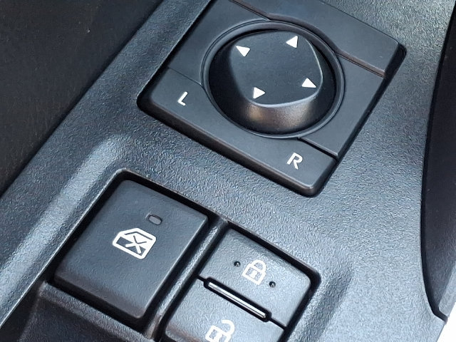Used 2023 Toyota RAV4 LE AWD/4WD image 26