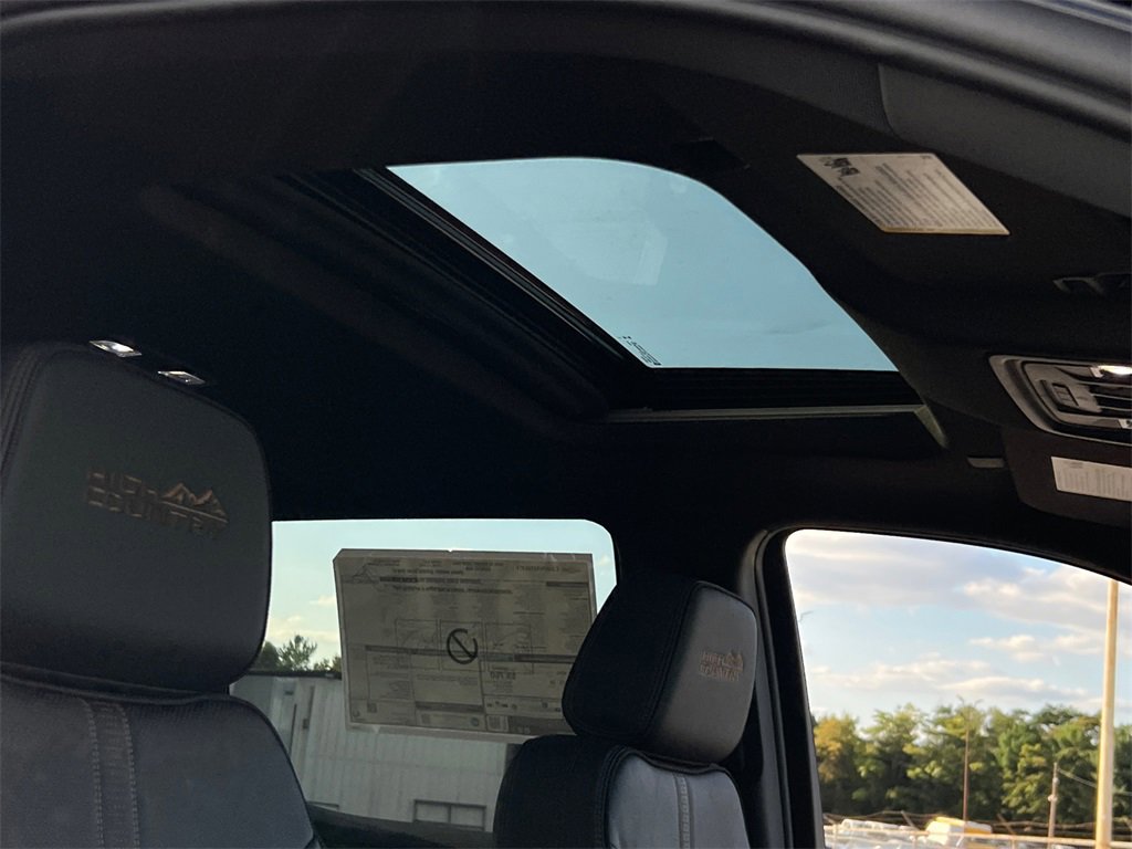 New 2026 Chevrolet Silverado 1500 High Country w/ Technology Package image 8