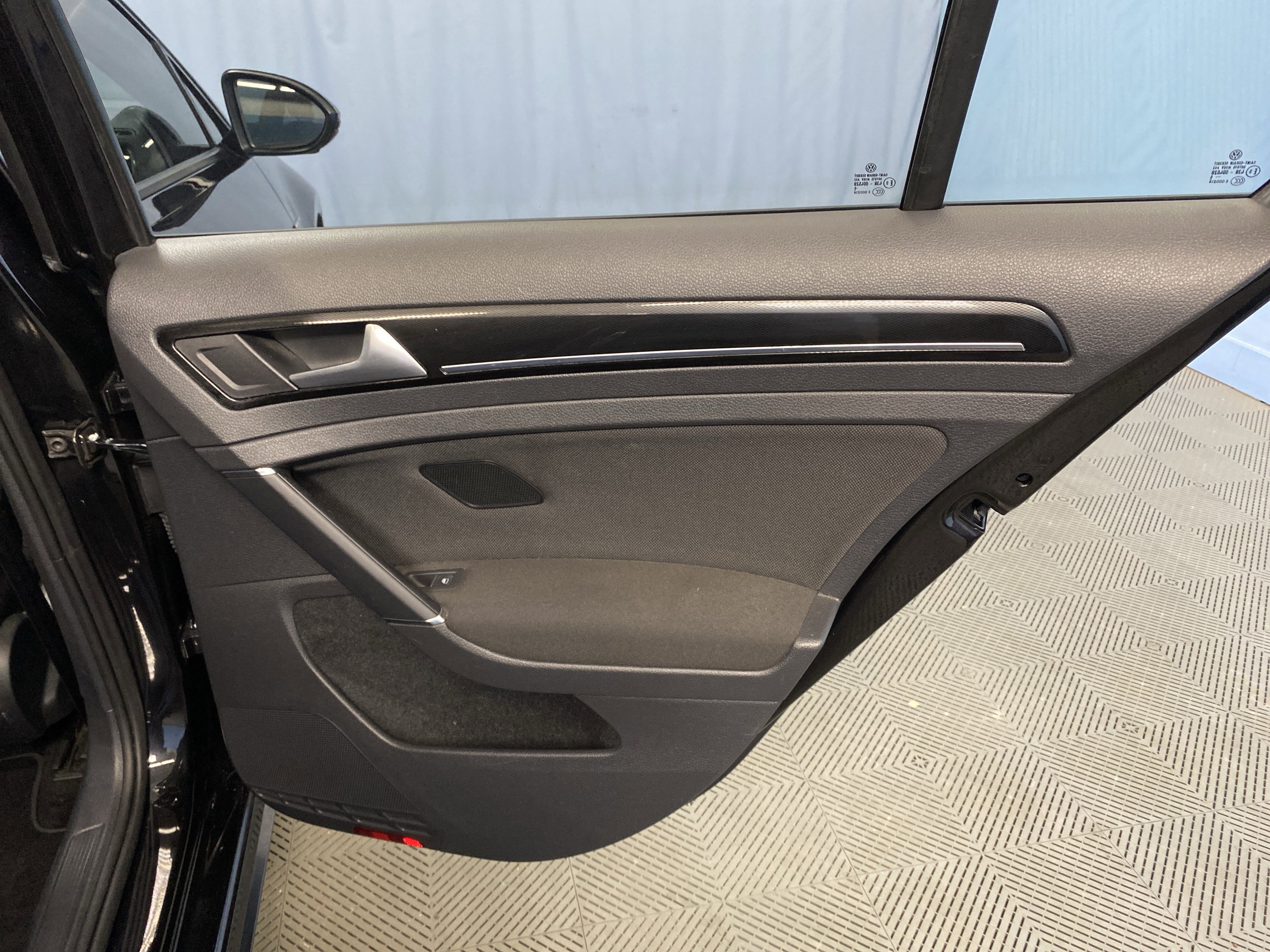 Used 2015 Volkswagen GTI S image 38