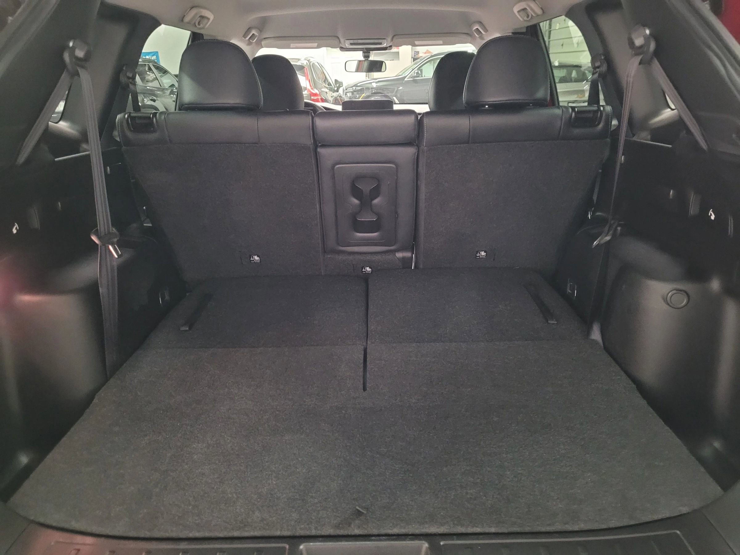 Used 2024 Mitsubishi Outlander SE Black Edition image 36