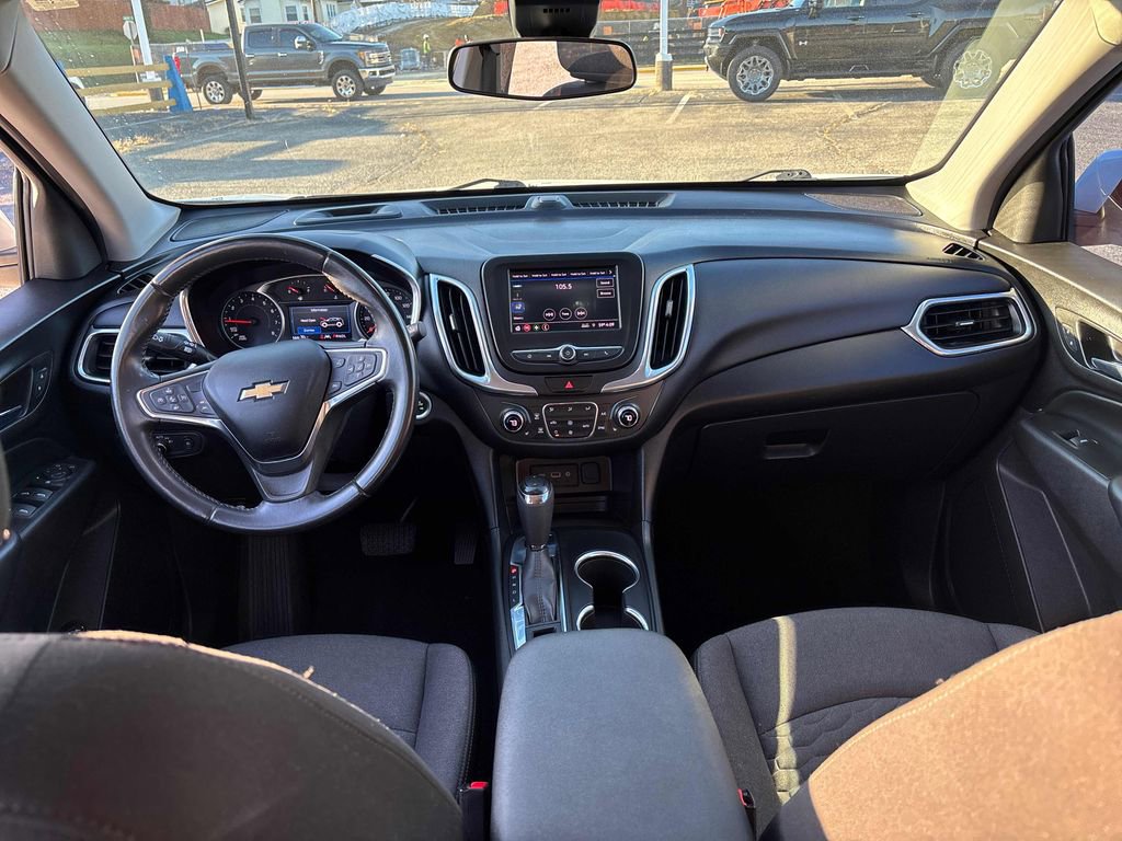 Used 2021 Chevrolet Equinox LT w/ Driver Convenience Package image 35