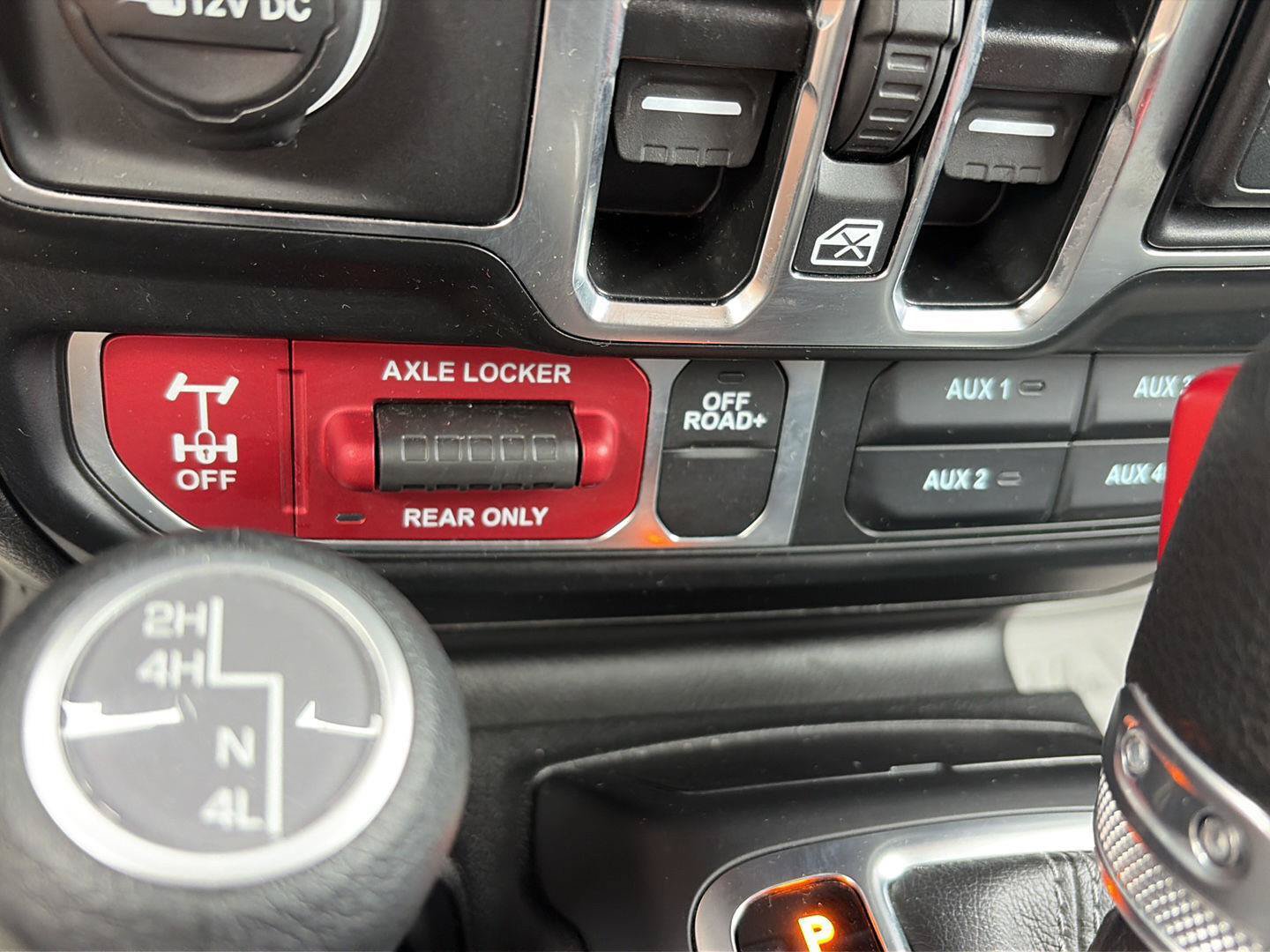Used 2025 Jeep Wrangler Unlimited Sport AWD/4WD image 23