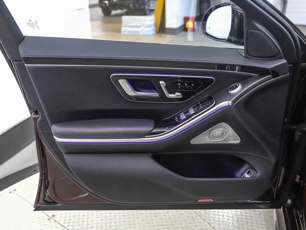Used 2022 Mercedes-Benz S 580 4MATIC Sedan image 9