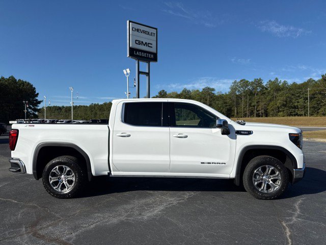 New 2026 GMC Sierra 1500 SLE image 2