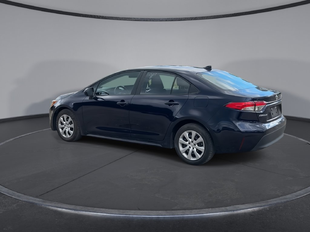 Used 2025 Toyota Corolla LE FWD image 6