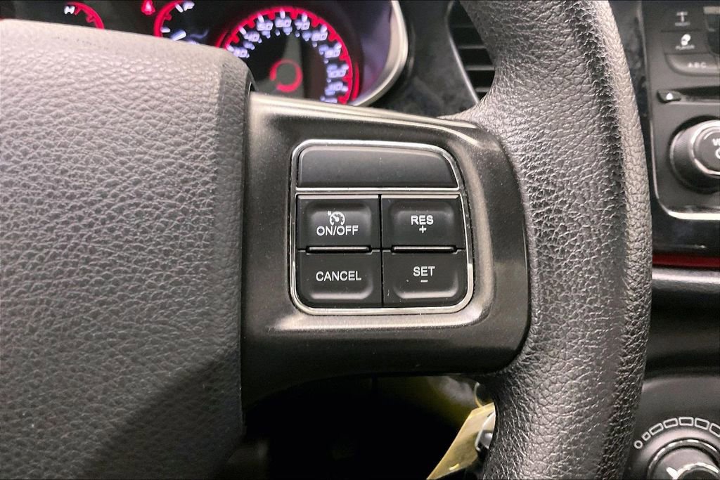 Used 2015 Dodge Dart SXT image 18