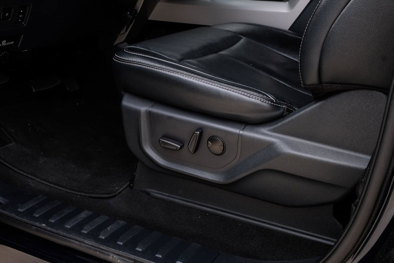 Used 2022 Ford F250 Lariat w/ Lariat Ultimate Package image 36