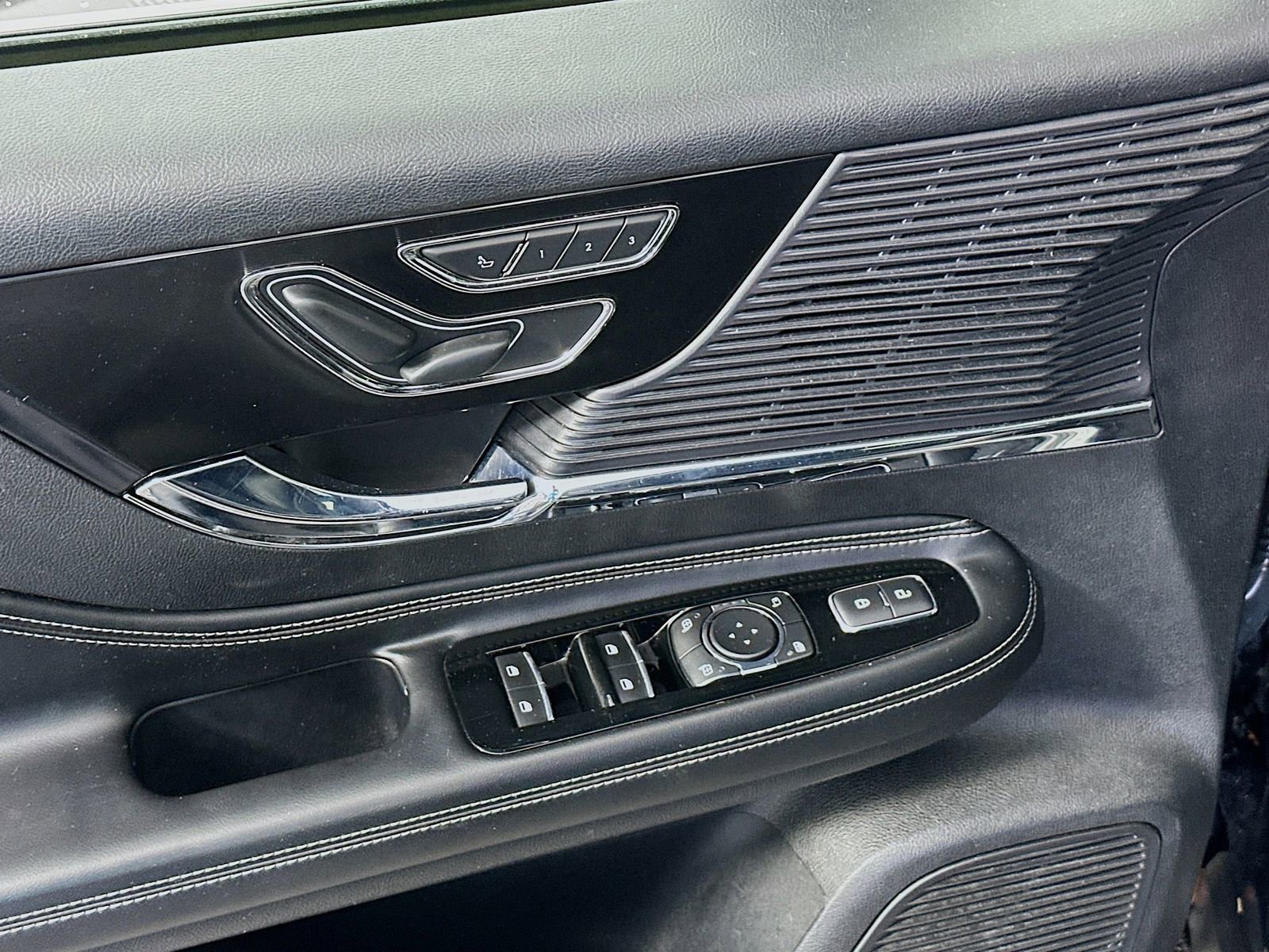 Used 2020 Lincoln Corsair FWD image 17