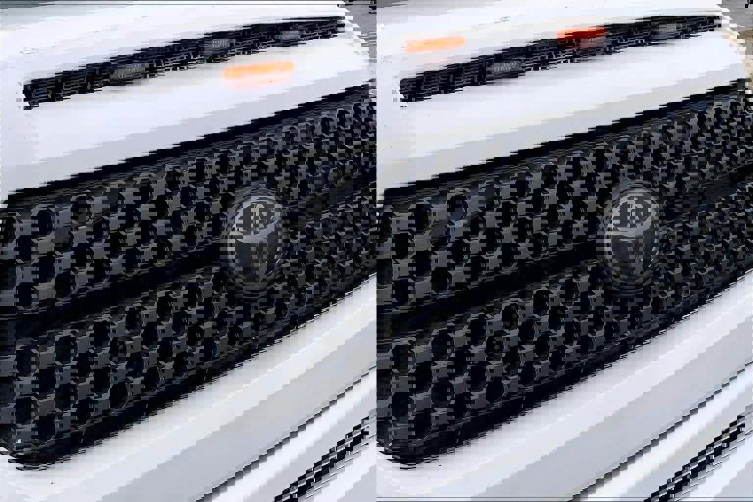 Used 2018 Toyota Tundra SR5 w/ SR5 Upgrade Package image 29