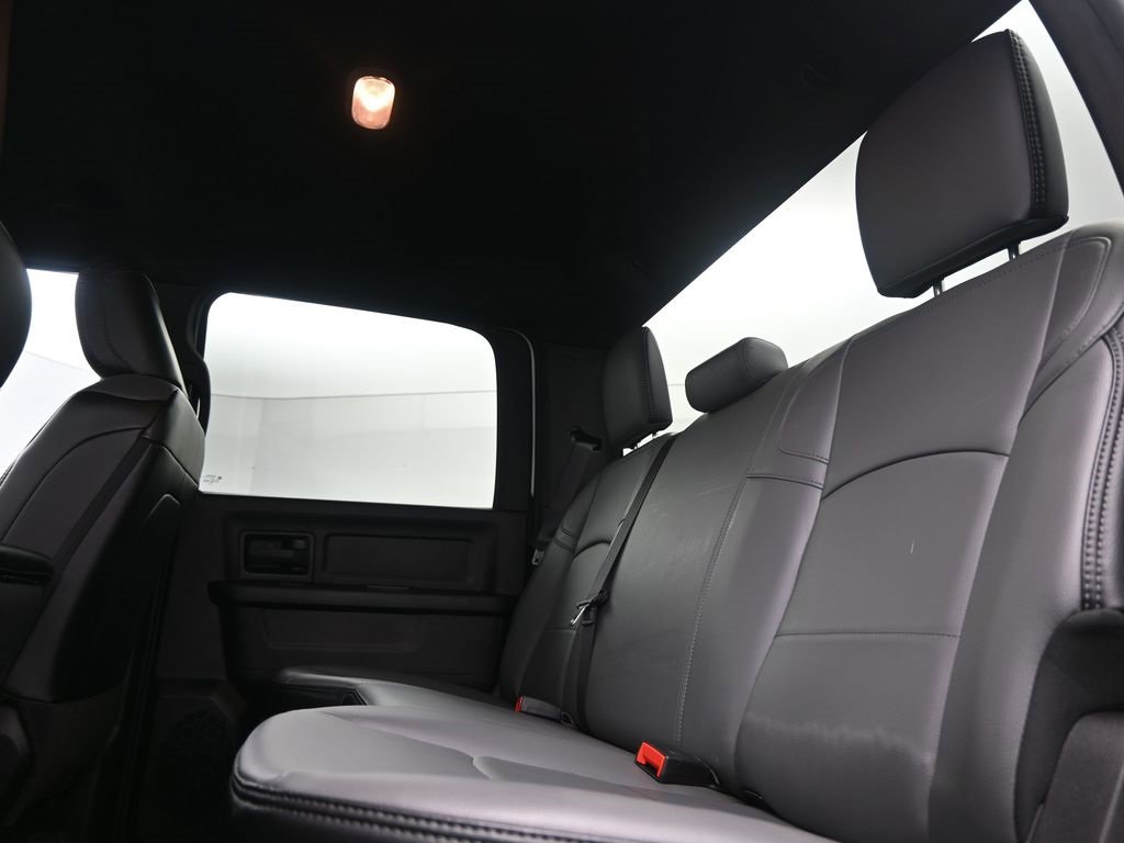 Used 2024 RAM 3500 Tradesman w/ Chrome Appearance Group image 15