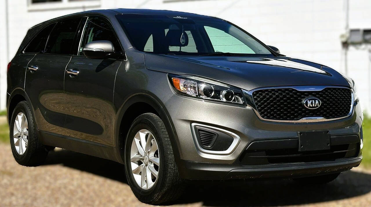 Used 2018 Kia Sorento L FWD image 4