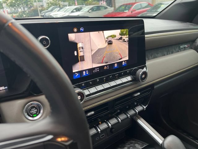 Used 2023 Chevrolet Colorado ZR2 w/ ZR2 Convenience Package III AWD/4WD image 25