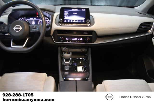 Used 2023 Nissan Rogue SV image 12