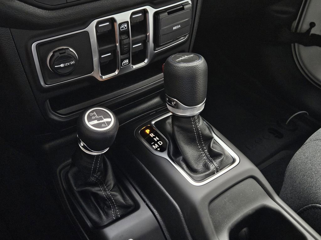 New 2026 Jeep Gladiator Sport AWD/4WD image 19