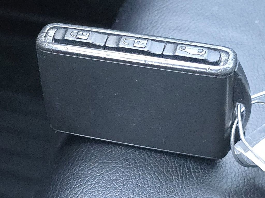 Used 2019 Volvo S60 T6 Momentum image 31