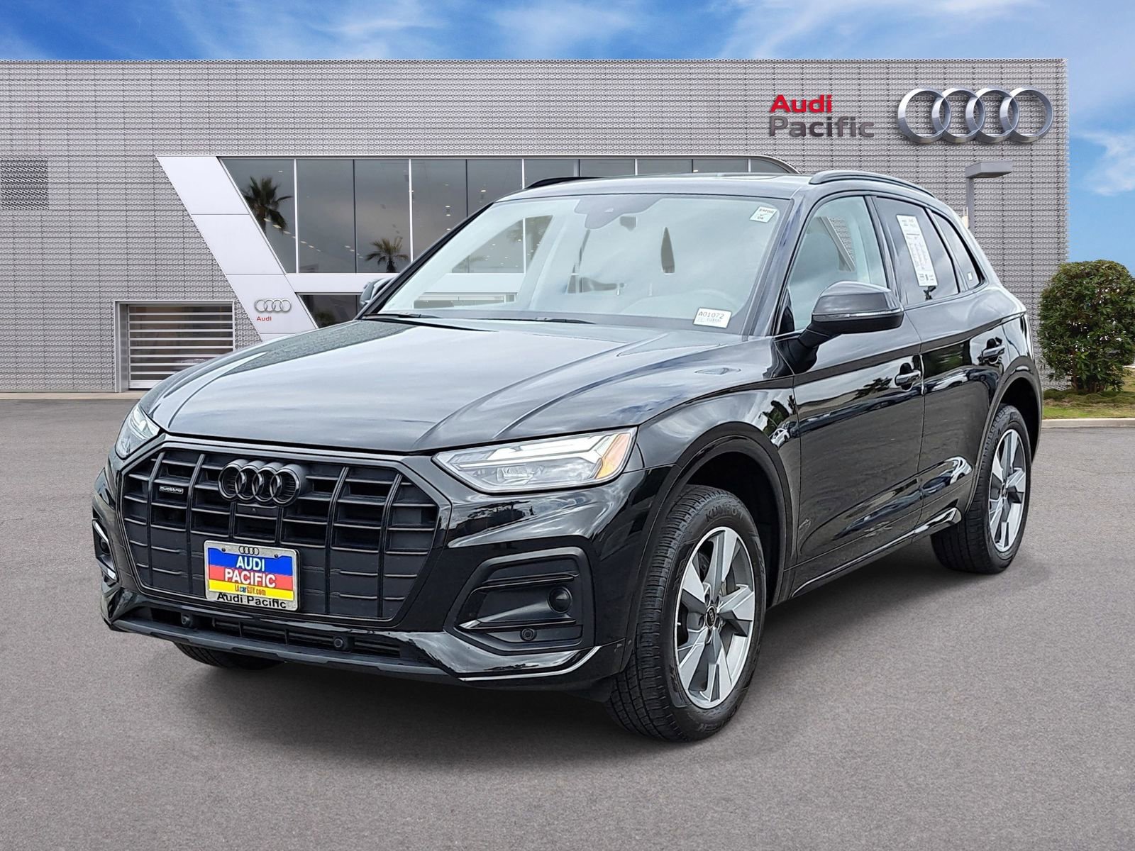 Used 2024 Audi Q5 Premium AWD/4WD video 1