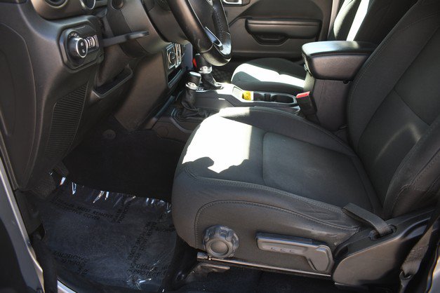 Used 2020 Jeep Gladiator Sport w/ Quick Order Package 24S AWD/4WD image 15