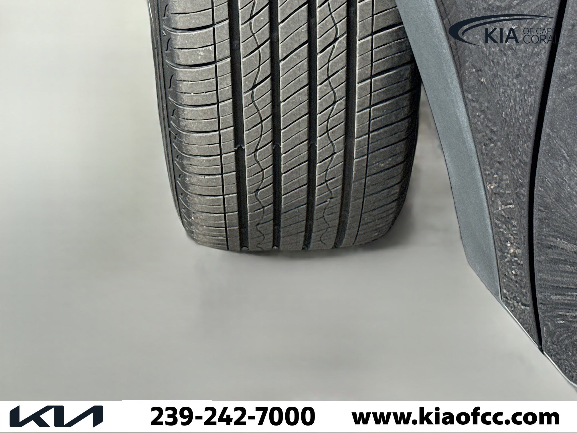 Certified 2025 Kia Sorento S image 43