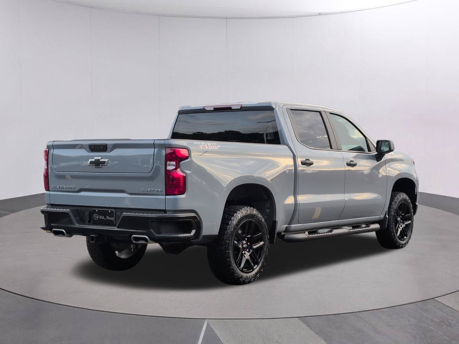Used 2025 Chevrolet Silverado 1500 Custom Trail Boss AWD/4WD image 7