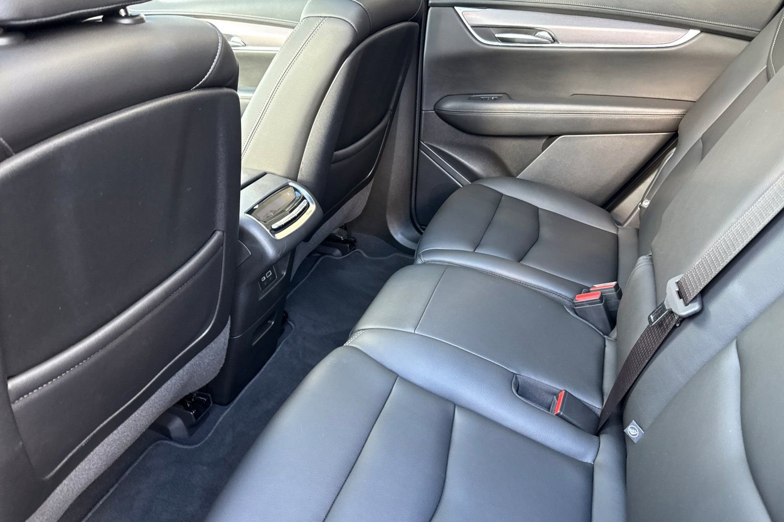 Used 2022 Cadillac XT6 Luxury image 12