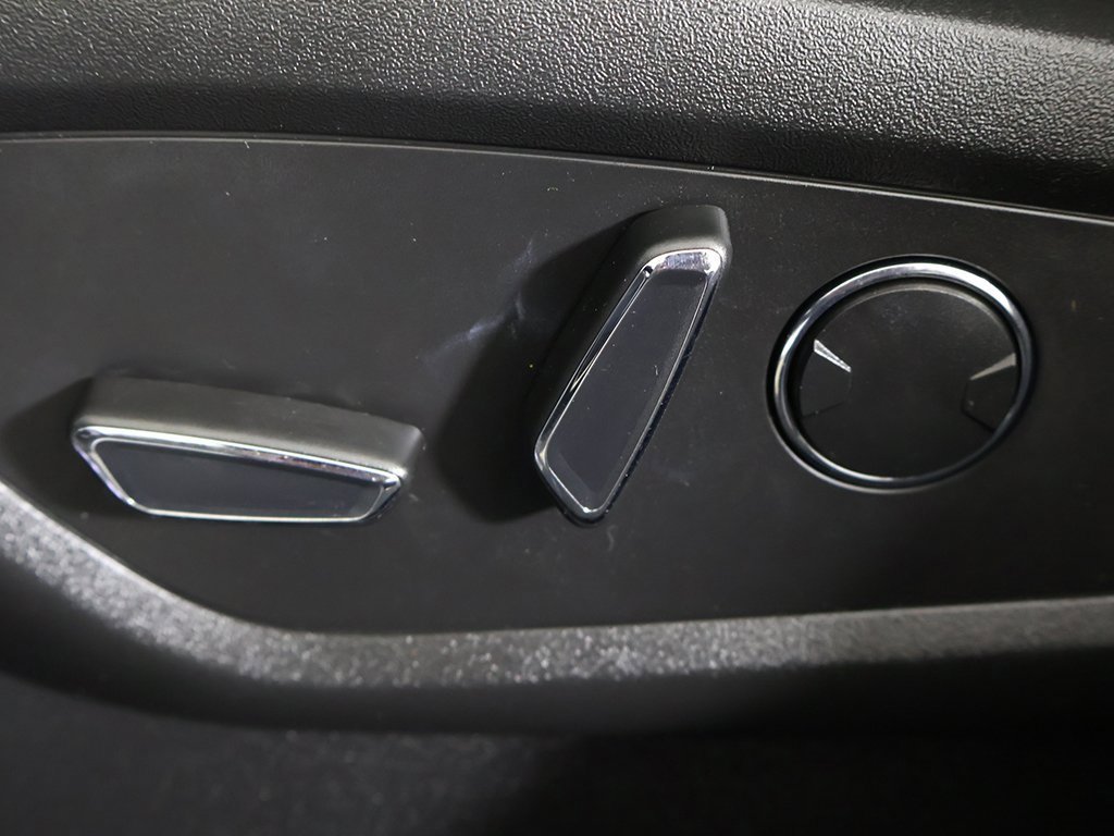 Used 2023 Lincoln Nautilus Reserve image 36