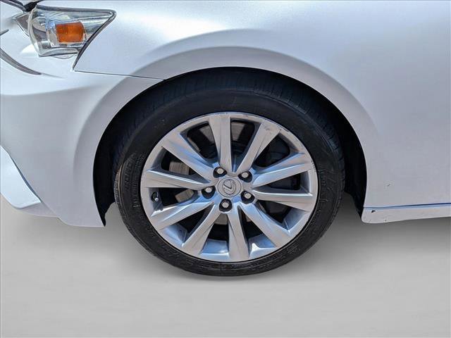 Used 2016 Lexus IS 200t RWD image 15