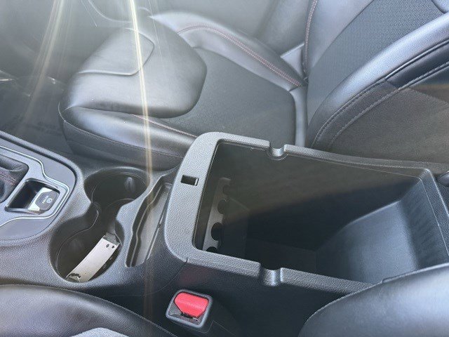 Used 2022 Jeep Cherokee Trailhawk w/ Comfort/Convenience Group image 24