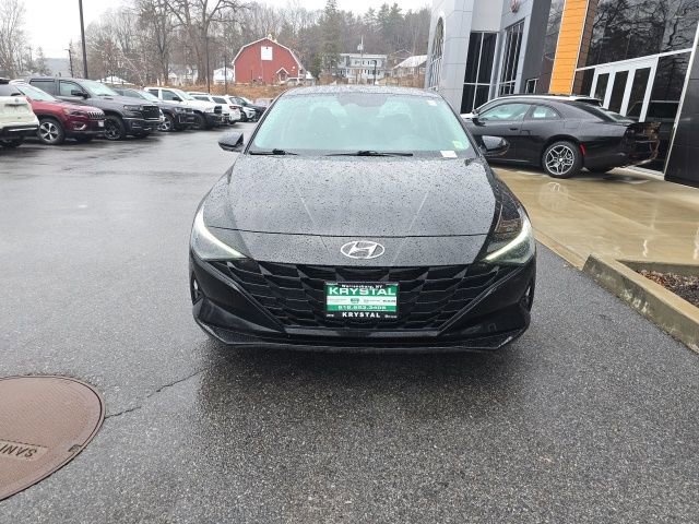 Used 2022 Hyundai Elantra SEL FWD image 2