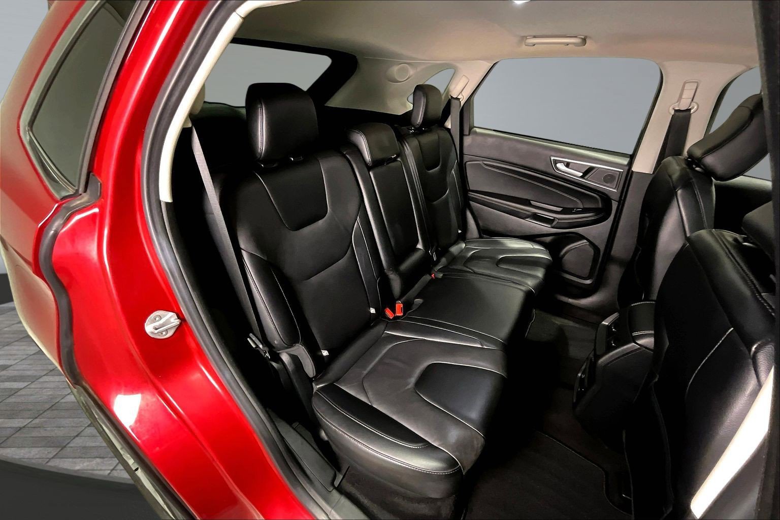Used 2022 Ford Edge Titanium image 24