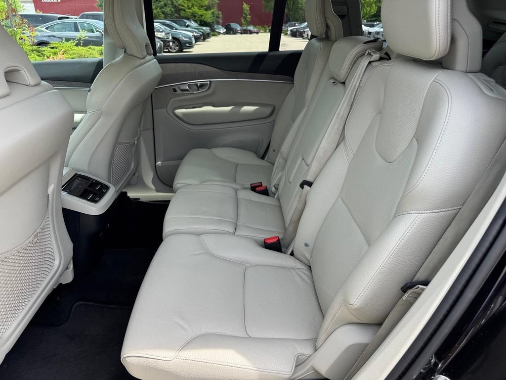 Certified 2023 Volvo XC90 B6 Plus AWD/4WD image 9