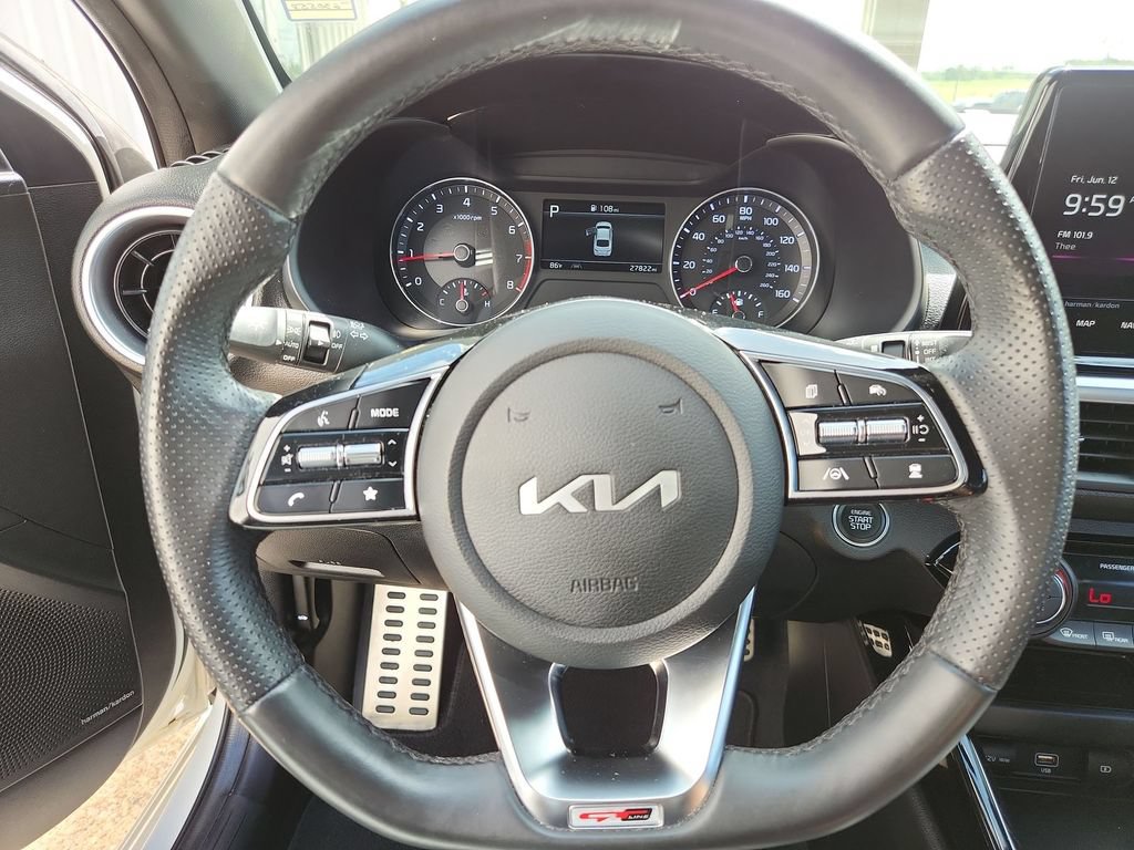 Used 2023 Kia Forte GT-Line w/ GT-Line Premium Package FWD image 6