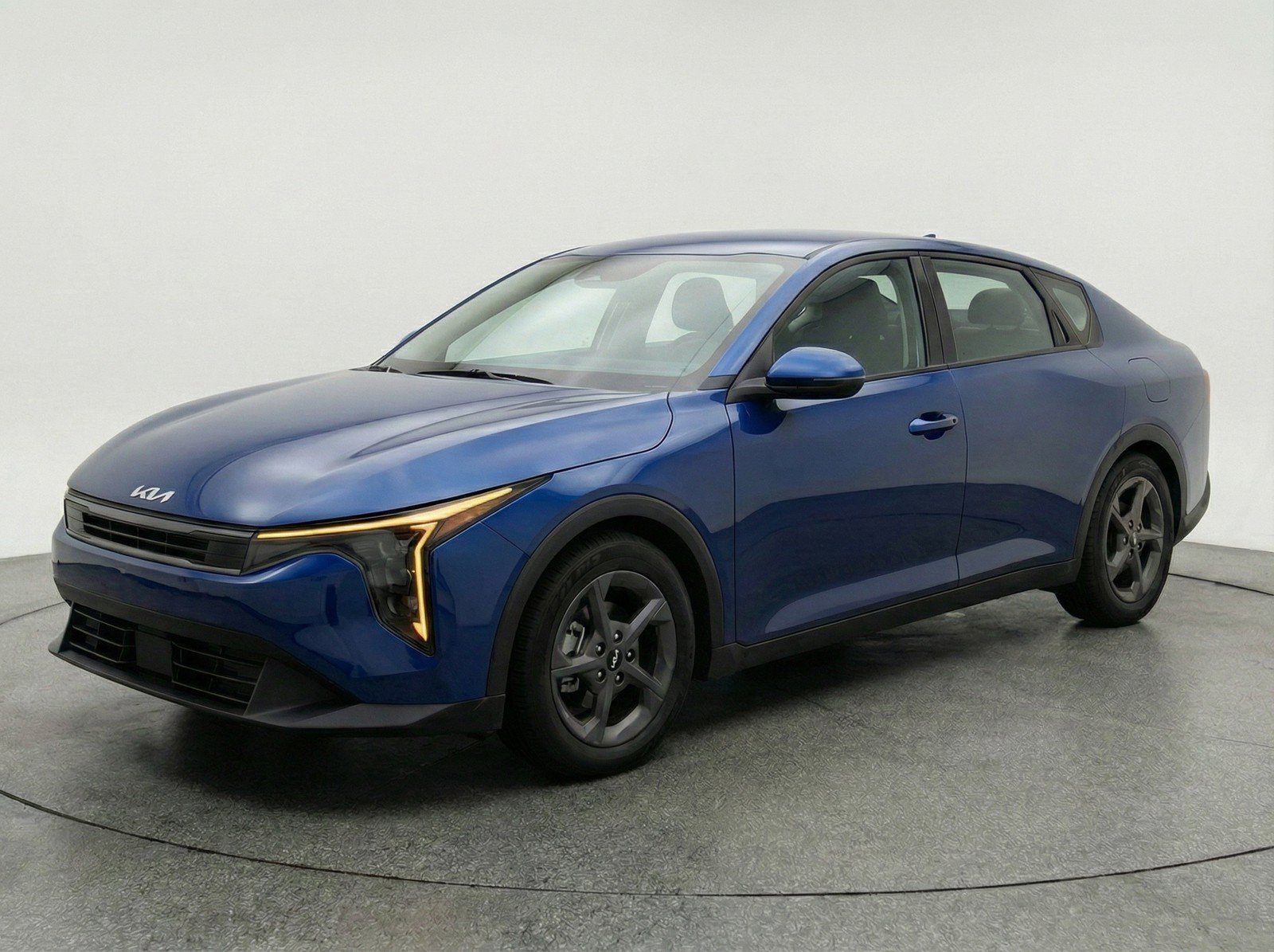 Used 2025 Kia K4 FWD image 3