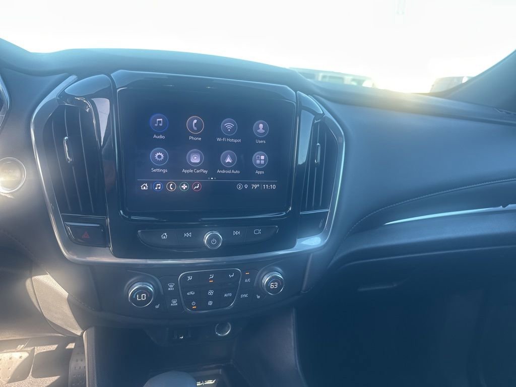 Used 2022 Chevrolet Traverse LT image 16