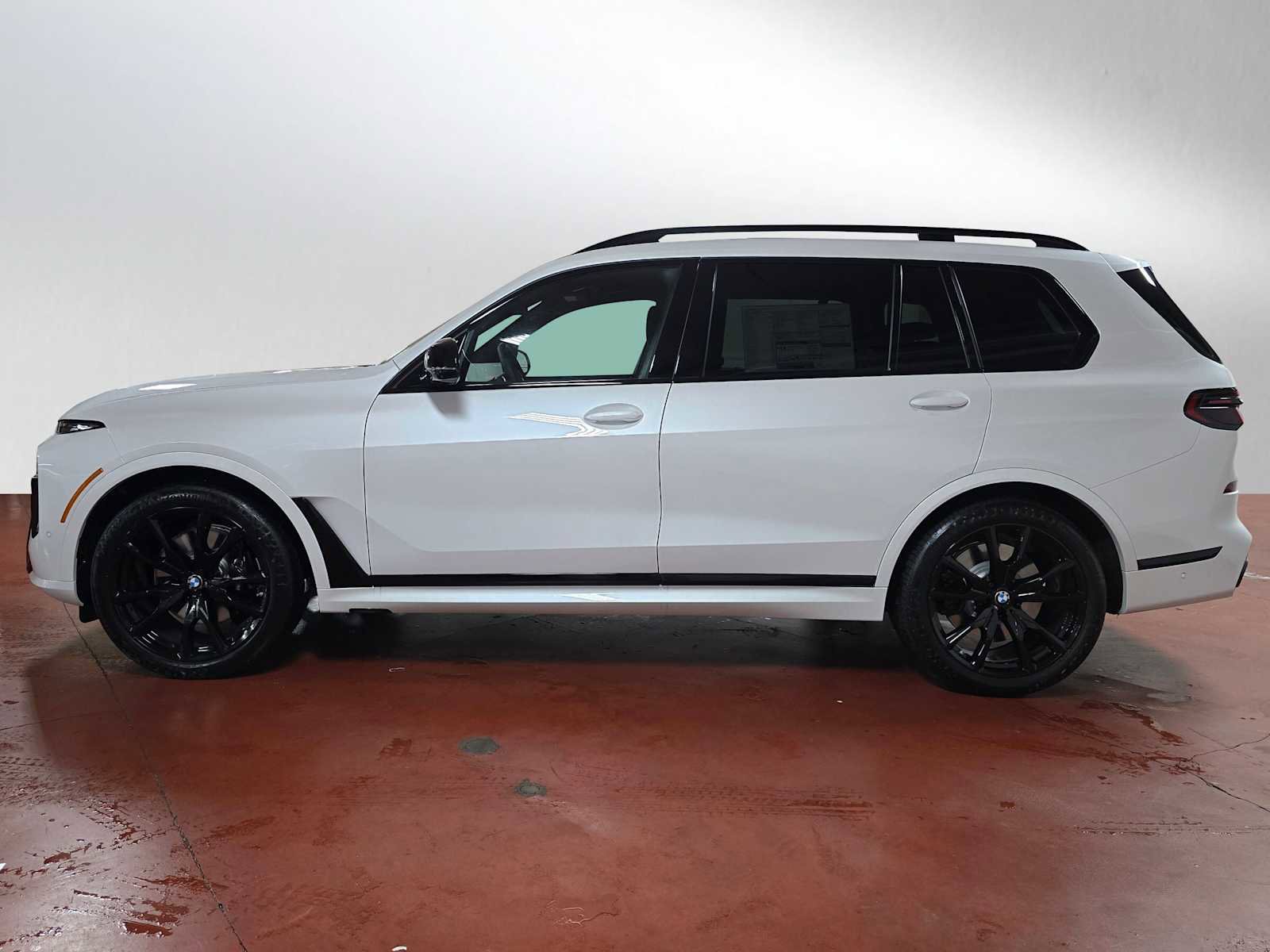 New 2026 BMW X7 M60i image 6