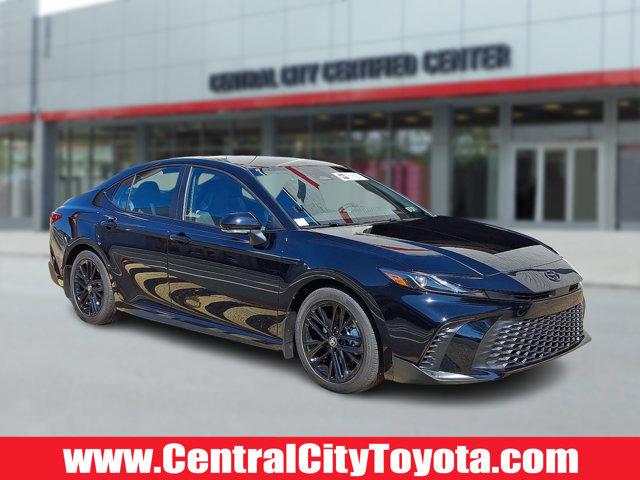 Used 2025 Toyota Camry SE