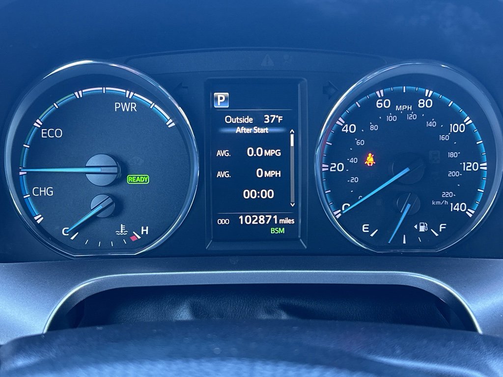 Used 2018 Toyota RAV4 SE image 18