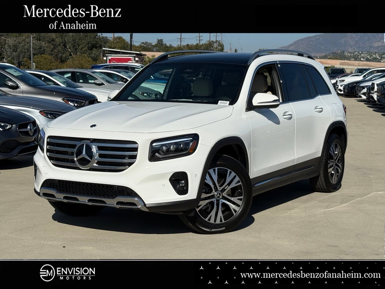 New 2026 Mercedes-Benz GLB 250 4MATIC image 1