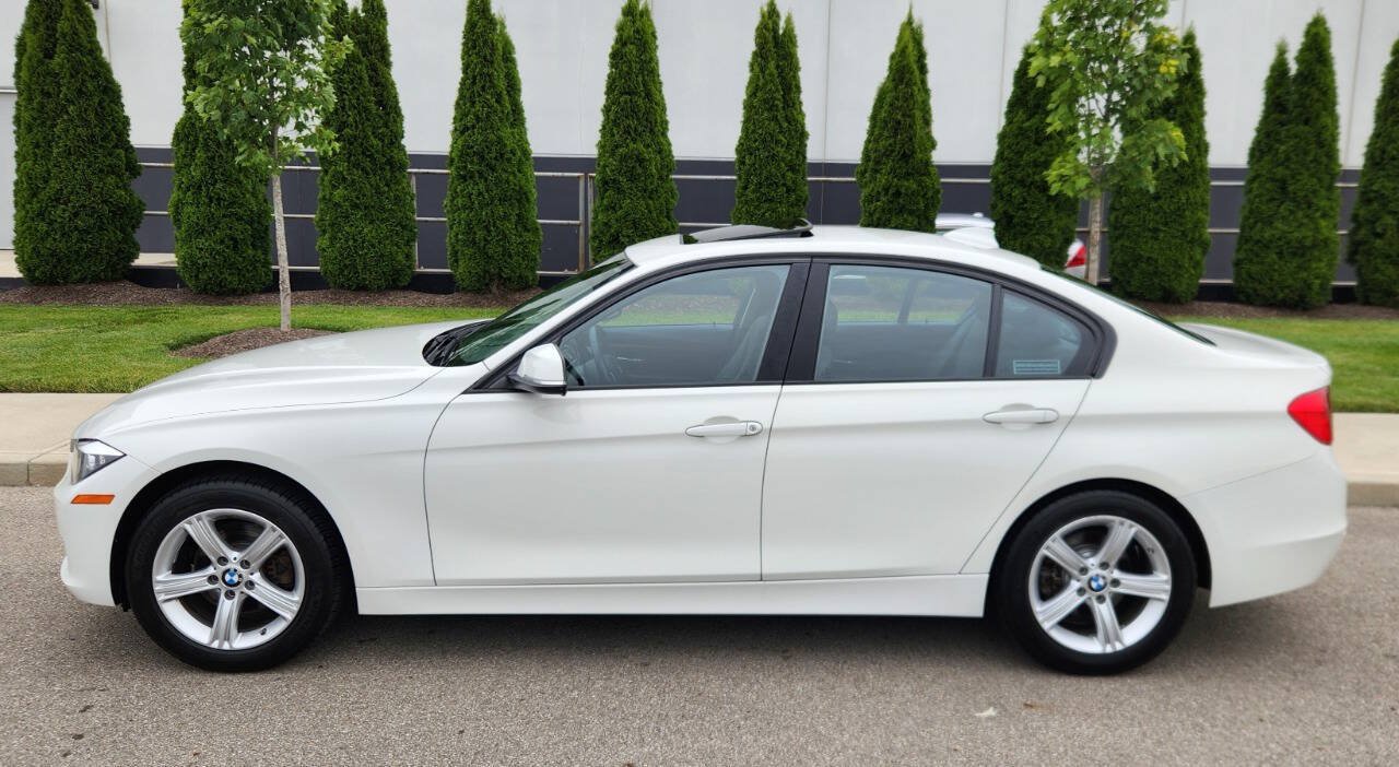 Used 2014 BMW 328i xDrive Sedan AWD/4WD image 2