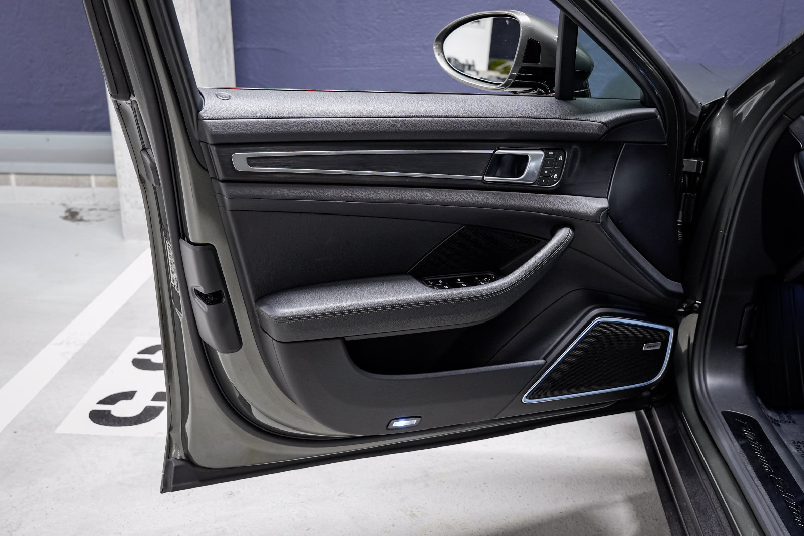 Used 2023 Porsche Panamera Platinum Edition RWD image 22