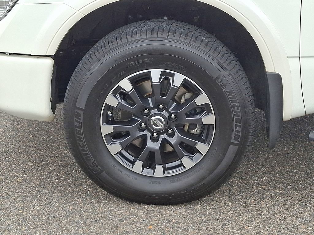 Used 2019 Nissan Titan PRO-4X w/ Pro-4x Convenience Package AWD/4WD image 8