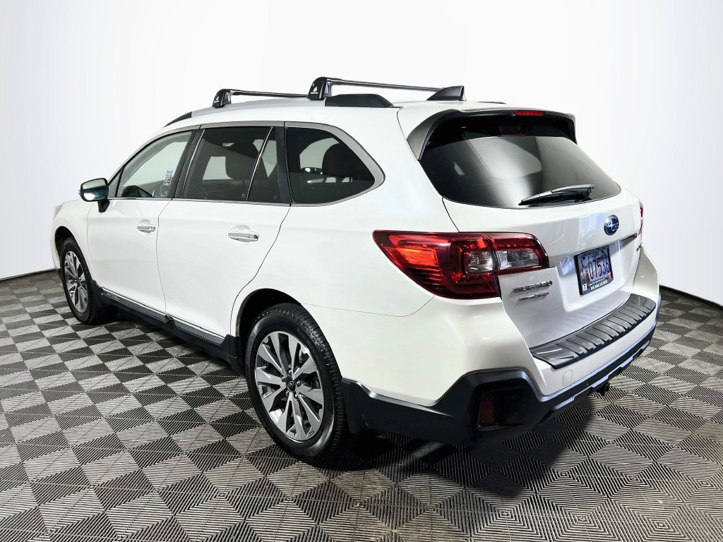 Used 2019 Subaru Outback 2.5i Touring AWD/4WD image 5