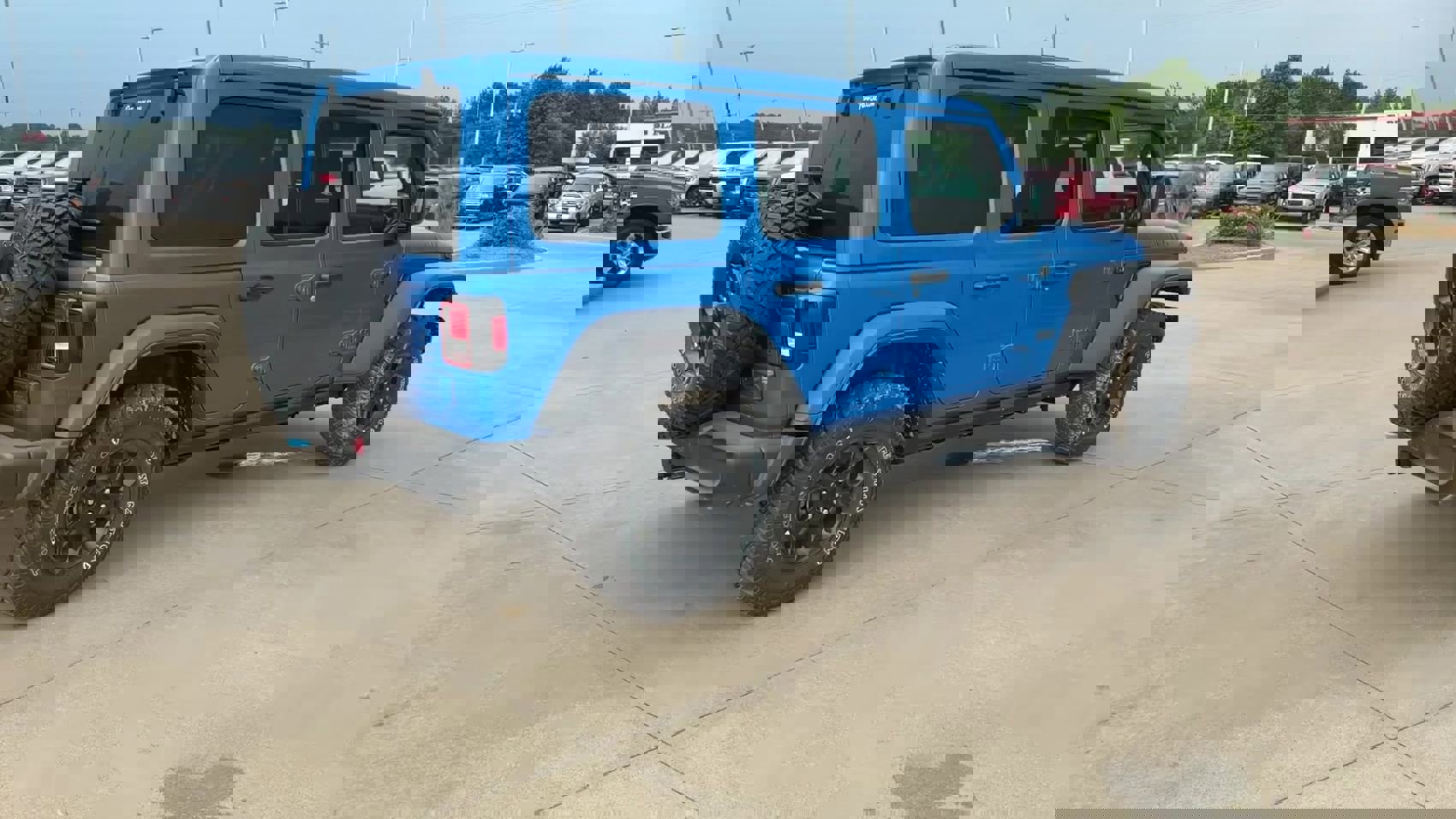 New 2023 Jeep Wrangler Unlimited w/ Sun & Screen Package image 8